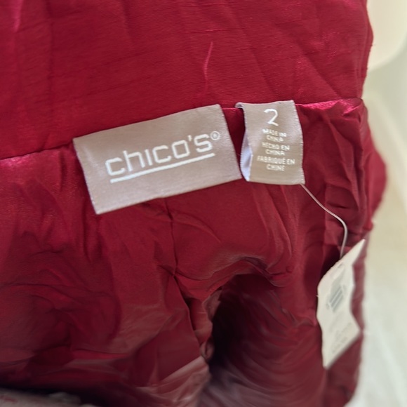 Chicos jacket large/size 2 Chicos sizing in burgundy color - Picture 5 of 9
